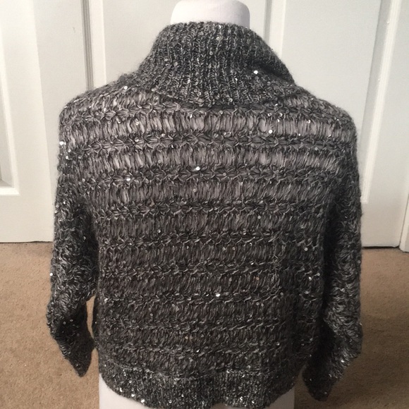 Beautiful Black & Gray Sequin Open Weave Domain  Sleeve Sweater. very pretty - Picture 6 of 6